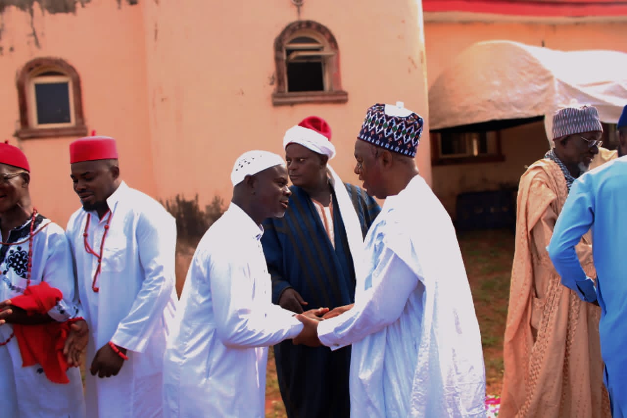 Community participation at Warrake Central Mosque